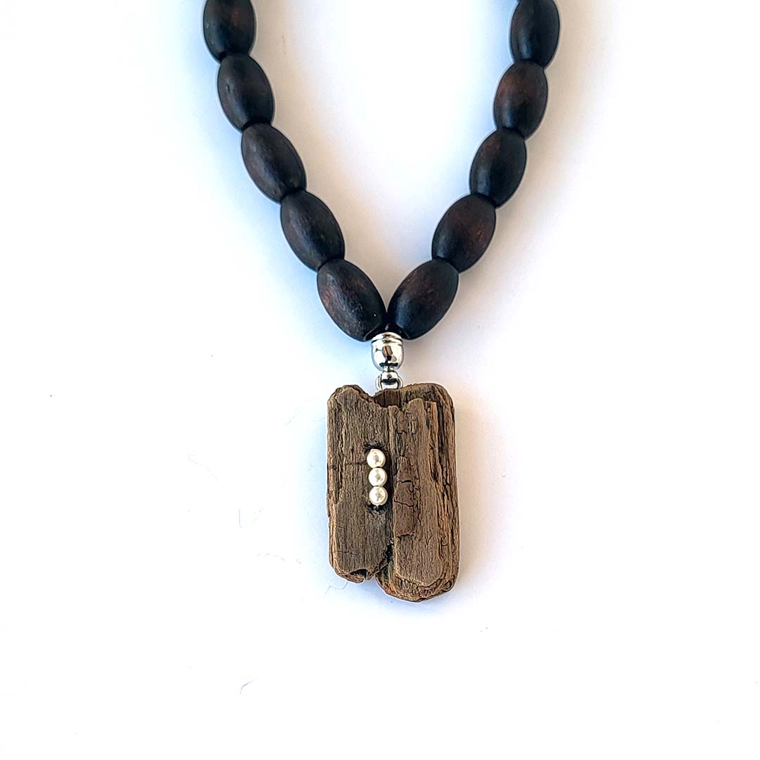 Kaelaehe. Sari CARINA – ajupuit, pärl - Image 3